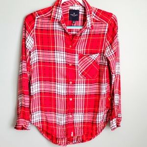 American Eagle Women's Size S Boyfriend fit flannel Red & white button down